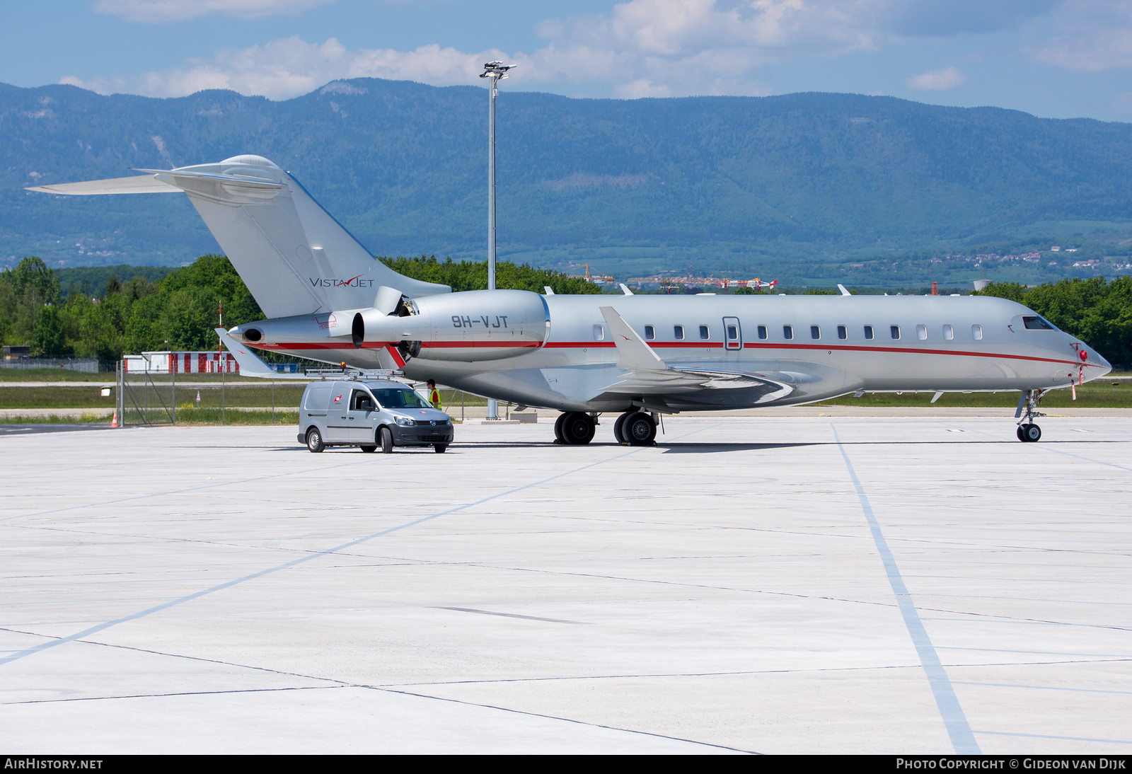 Aircraft Photo of 9H-VJT | Bombardier Global 6000 (BD-700-1A10) | VistaJet | AirHistory.net #834535