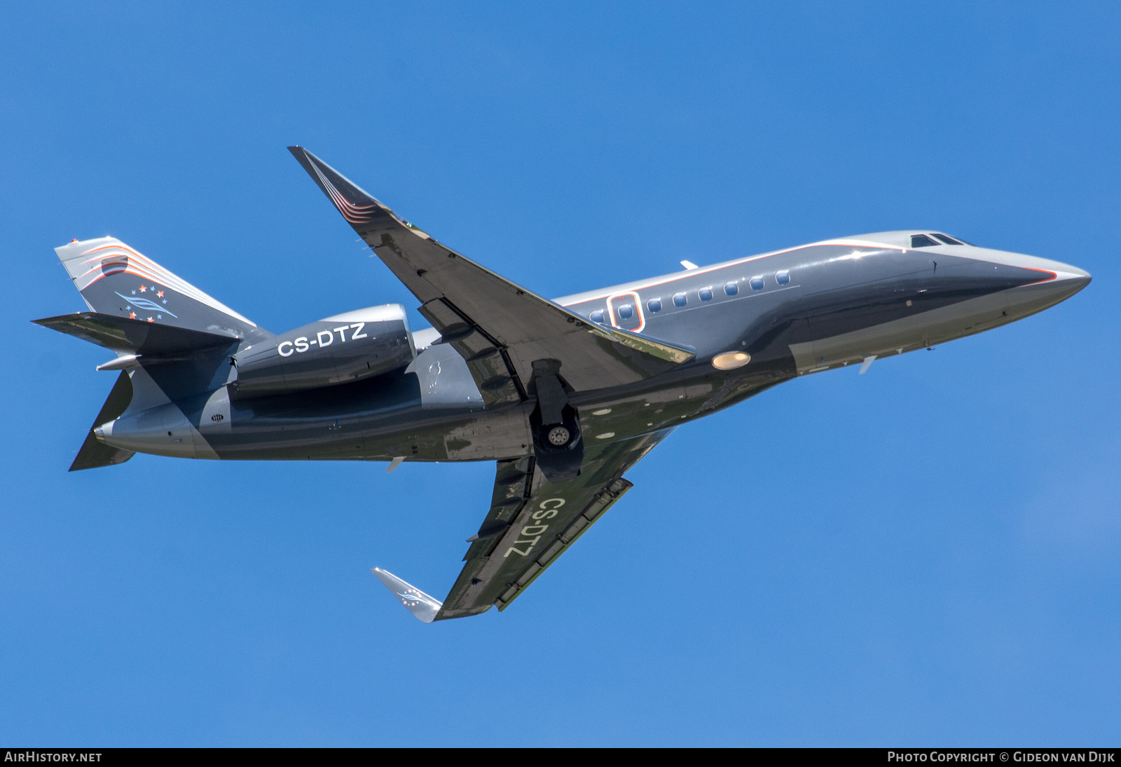 Aircraft Photo of CS-DTZ | Dassault Falcon 2000 | AirHistory.net #834557