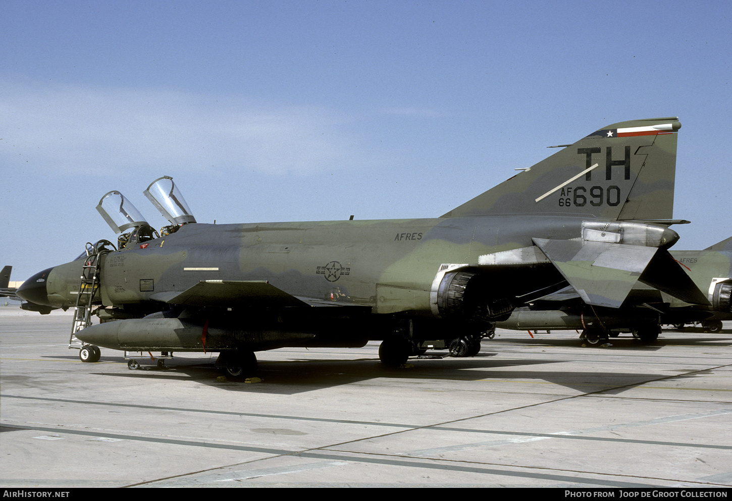 Aircraft Photo of 66-7690 / AF66-690 | McDonnell F-4D Phantom II | USA - Air Force | AirHistory.net #834576