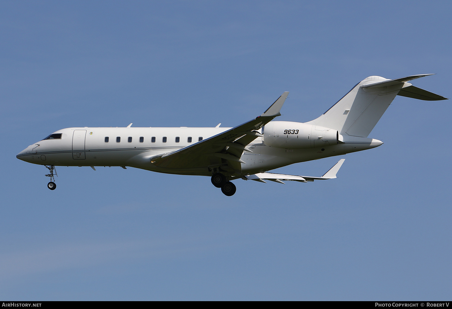 Aircraft Photo of 9633 | Bombardier Global 5000 (BD-700-1A11) | Slovakia - Air Force | AirHistory.net #834594