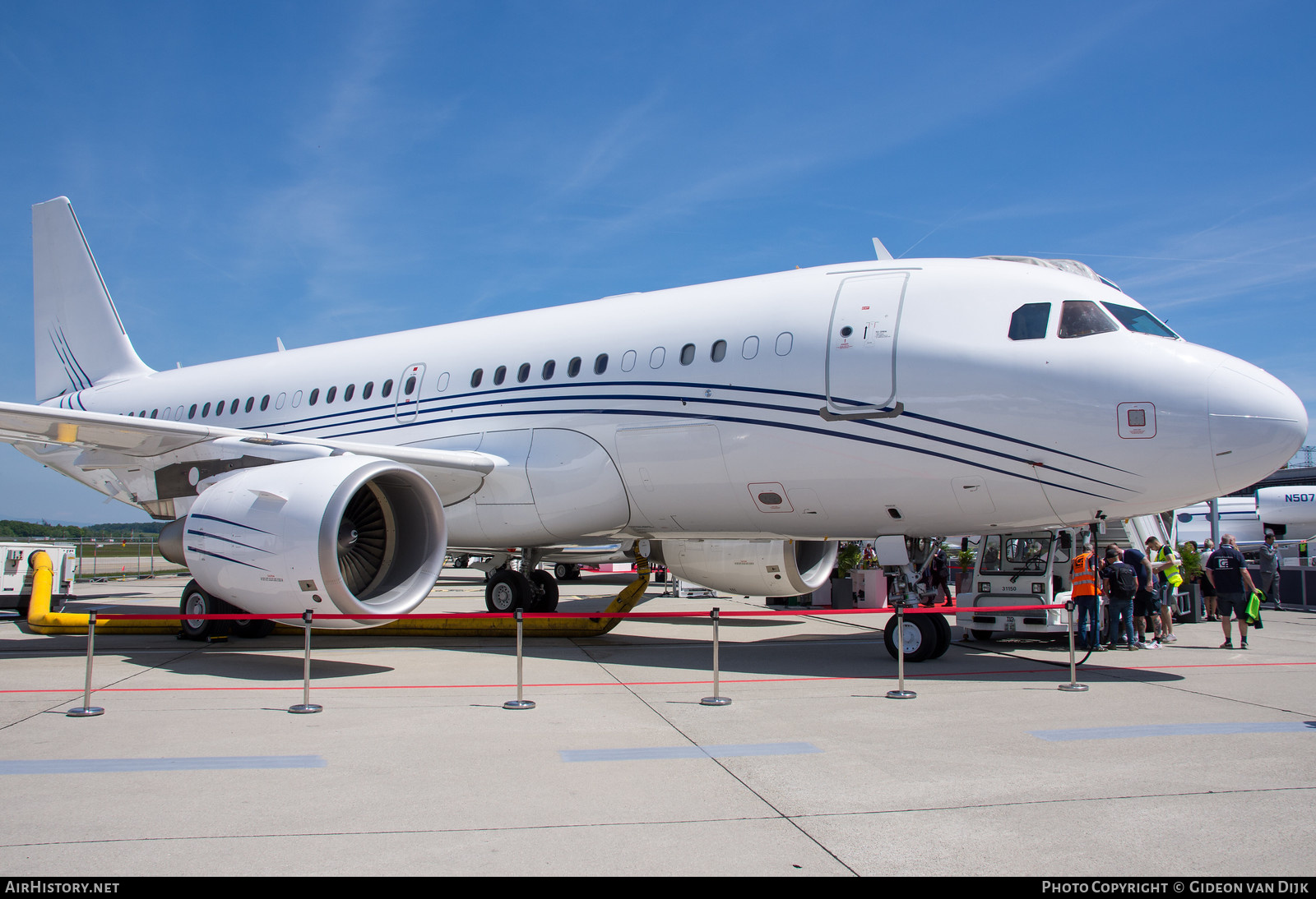 Aircraft Photo of G-NOAH | Airbus ACJ318 (A318-115/CJ) | AirHistory.net #834630