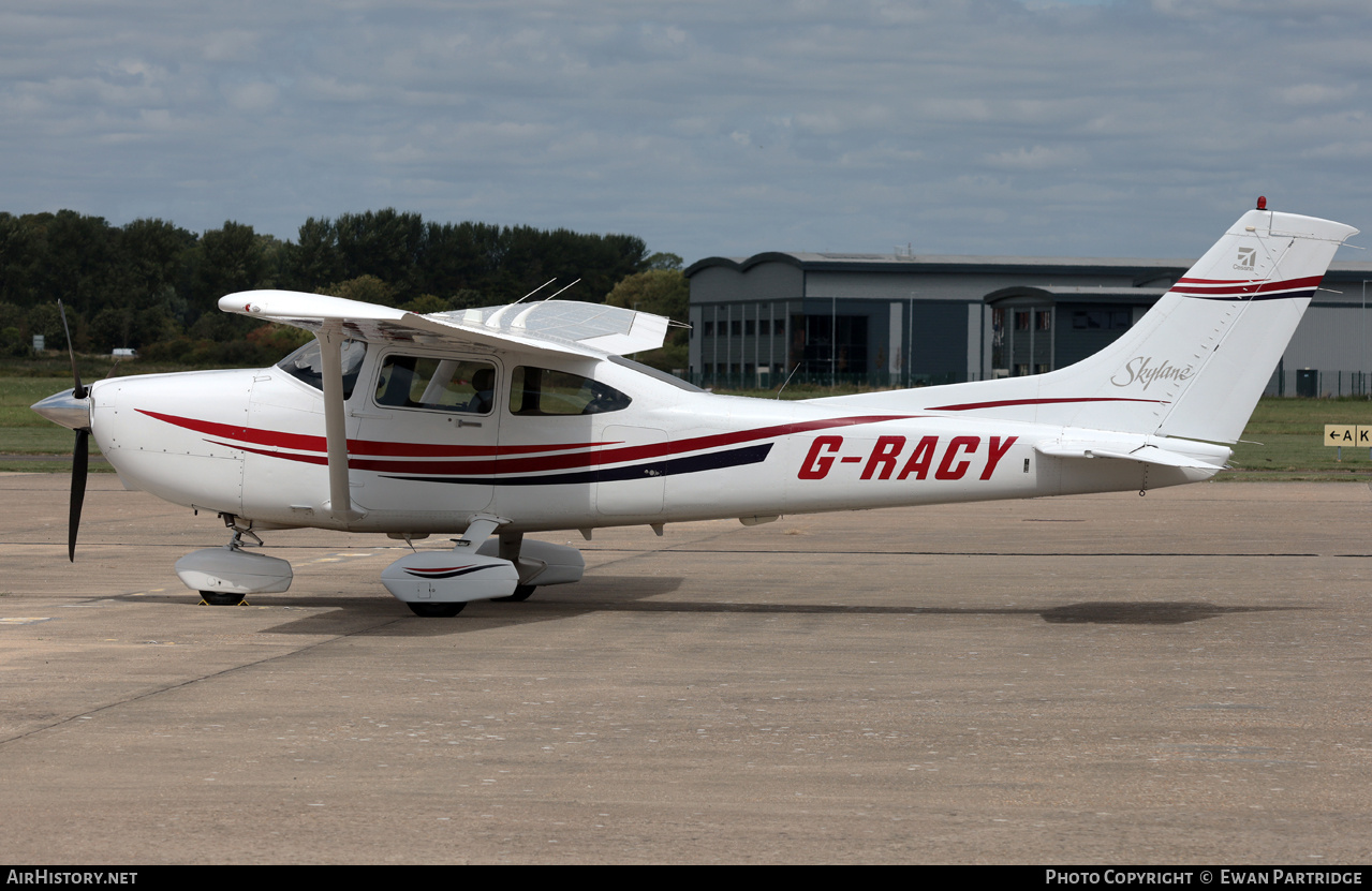 Aircraft Photo of G-RACY | Cessna 182S Skylane | AirHistory.net #834674