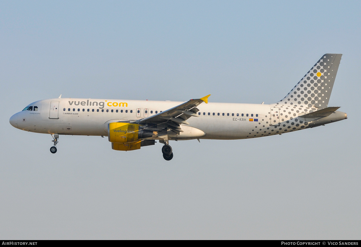 Aircraft Photo of EC-KRH | Airbus A320-214 | Vueling Airlines | AirHistory.net #834775
