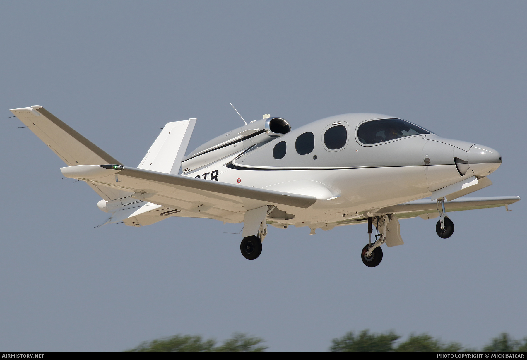 Aircraft Photo of N520TR | Cirrus SF-50 Vision G2+ | AirHistory.net #834820