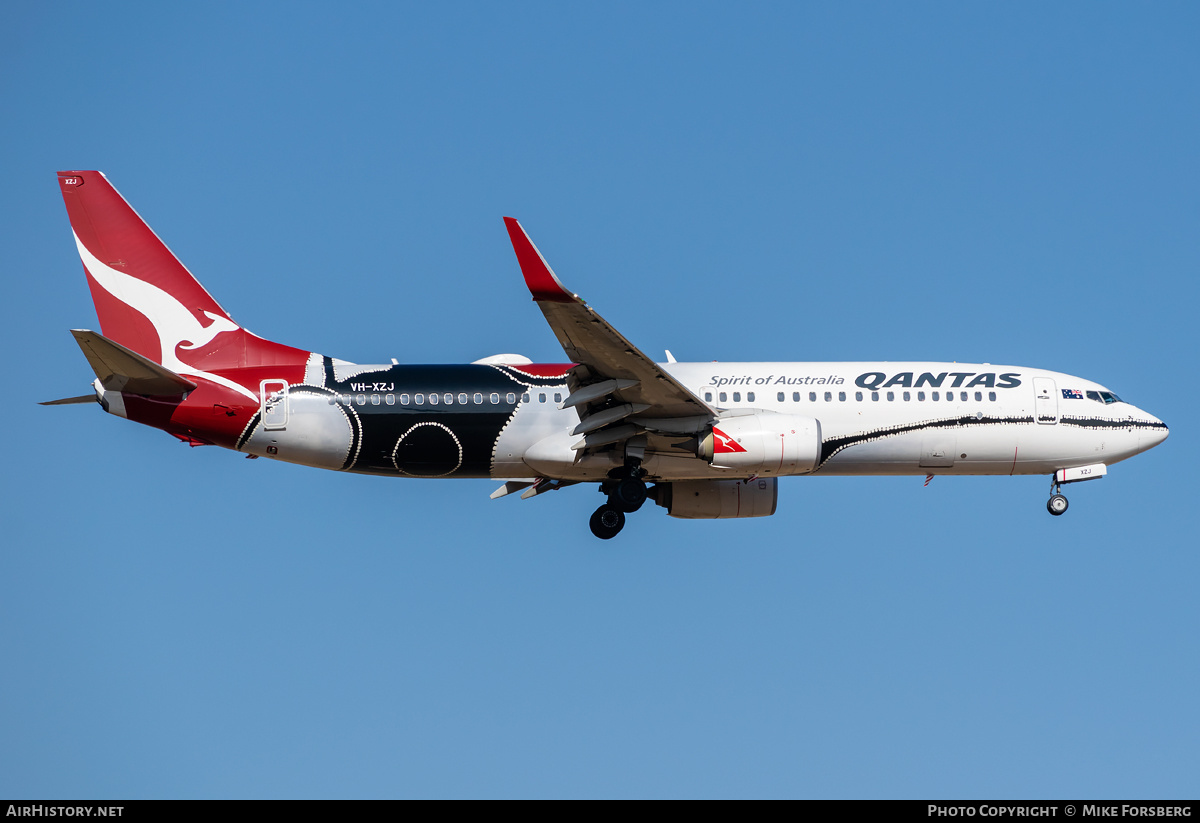 Aircraft Photo of VH-XZJ | Boeing 737-838 | Qantas | AirHistory.net #834830