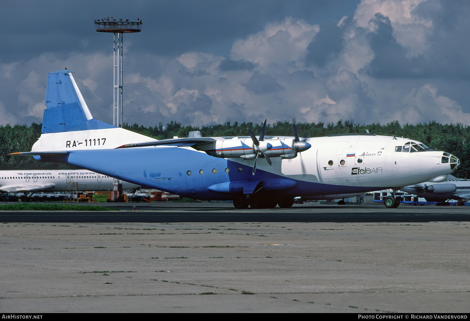 Aircraft Photo of RA-11117 | Antonov An-12B | Etele Air | AirHistory.net #834847