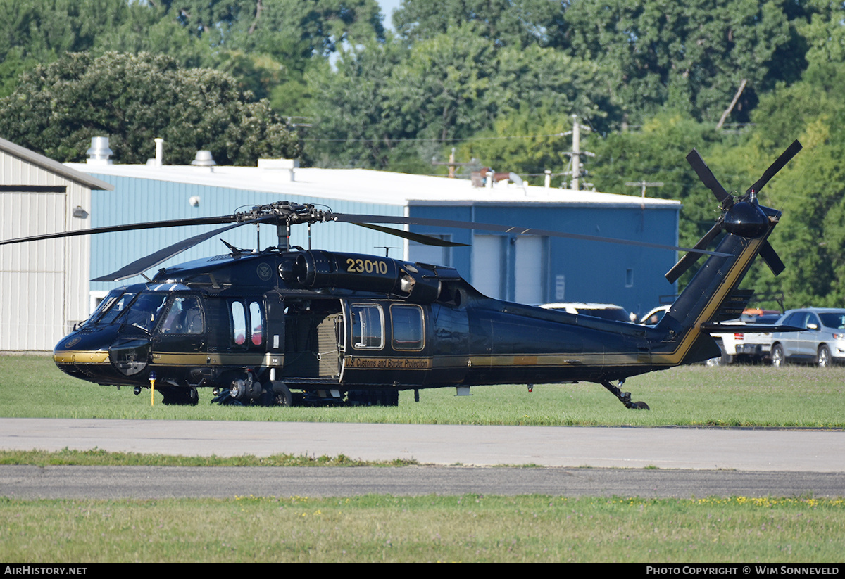 Aircraft Photo of 78-23010 / 23010 | Sikorsky UH-60A Black Hawk (S-70A) | USA - Customs | AirHistory.net #834863