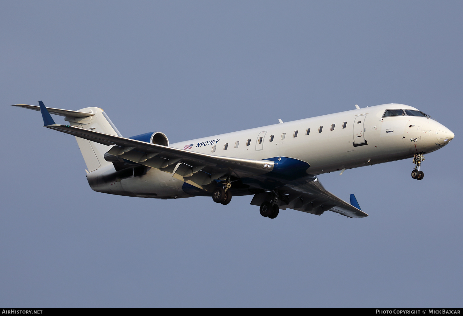 Aircraft Photo of N909EV | Bombardier CRJ-200ER (CL-600-2B19) | SkyWest Airlines | AirHistory.net #834879