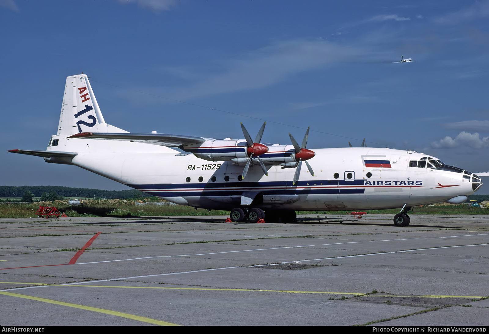 Aircraft Photo of RA-11529 | Antonov An-12BK | Airstars | AirHistory.net #834897