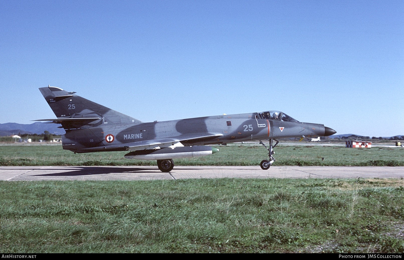 Aircraft Photo of 25 | Dassault Super Etendard | France - Navy | AirHistory.net #834900