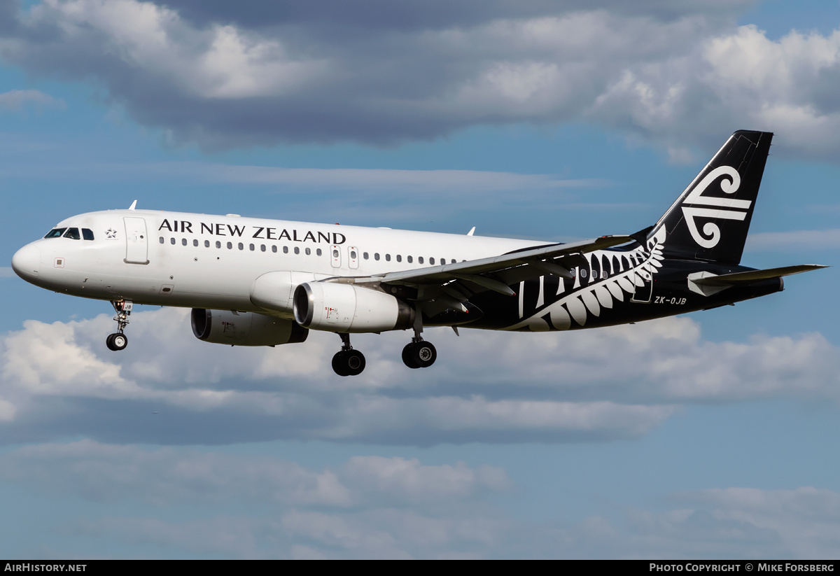 Aircraft Photo of ZK-OJB | Airbus A320-232 | Air New Zealand | AirHistory.net #834975