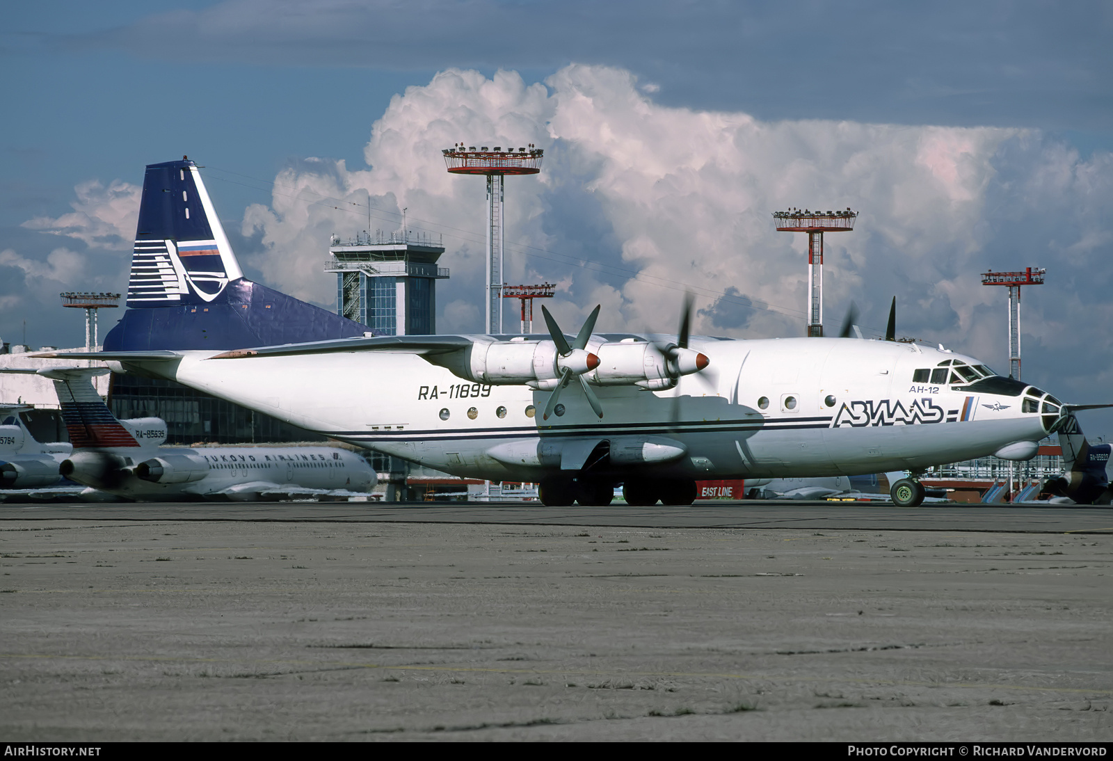 Aircraft Photo of RA-11899 | Antonov An-12BP | Avial | AirHistory.net #835003