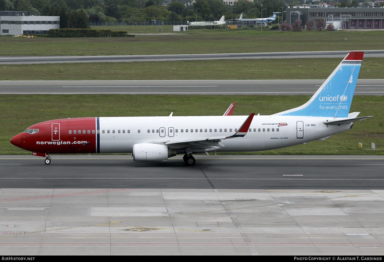 Aircraft Photo of LN-NIO | Boeing 737-81M | Norwegian | AirHistory.net #835163