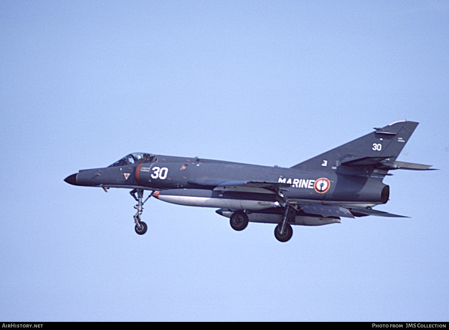 Aircraft Photo of 30 | Dassault Super Etendard | France - Navy | AirHistory.net #835171