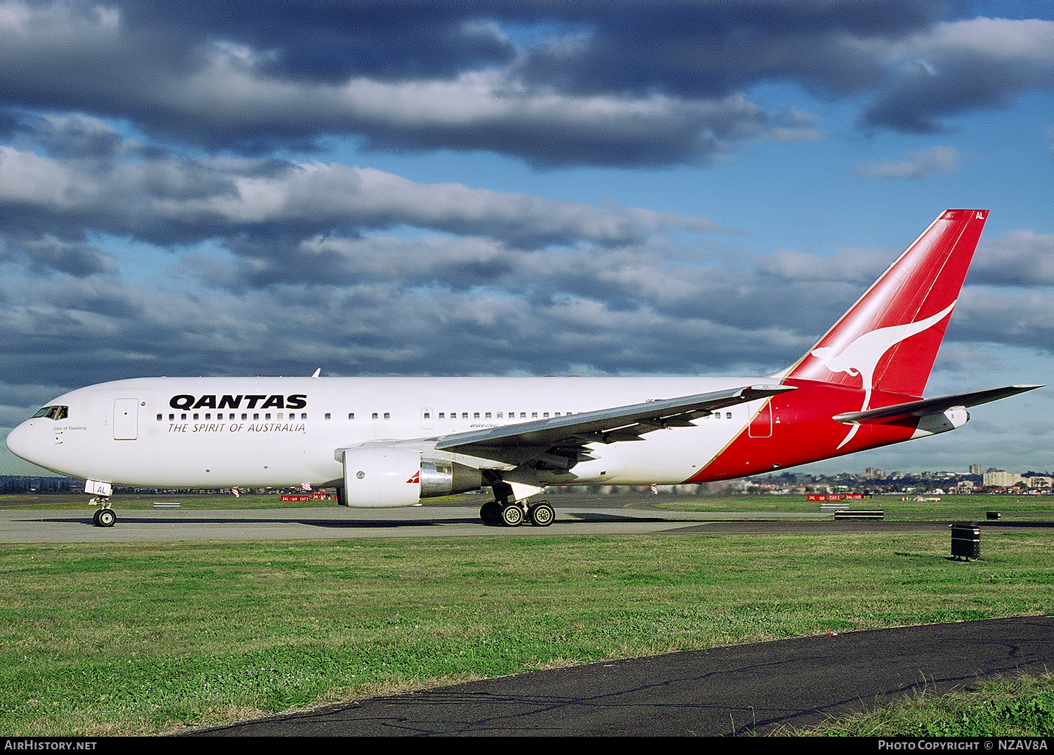 Aircraft Photo of VH-EAL | Boeing 767-238/ER | Qantas | AirHistory.net #835184