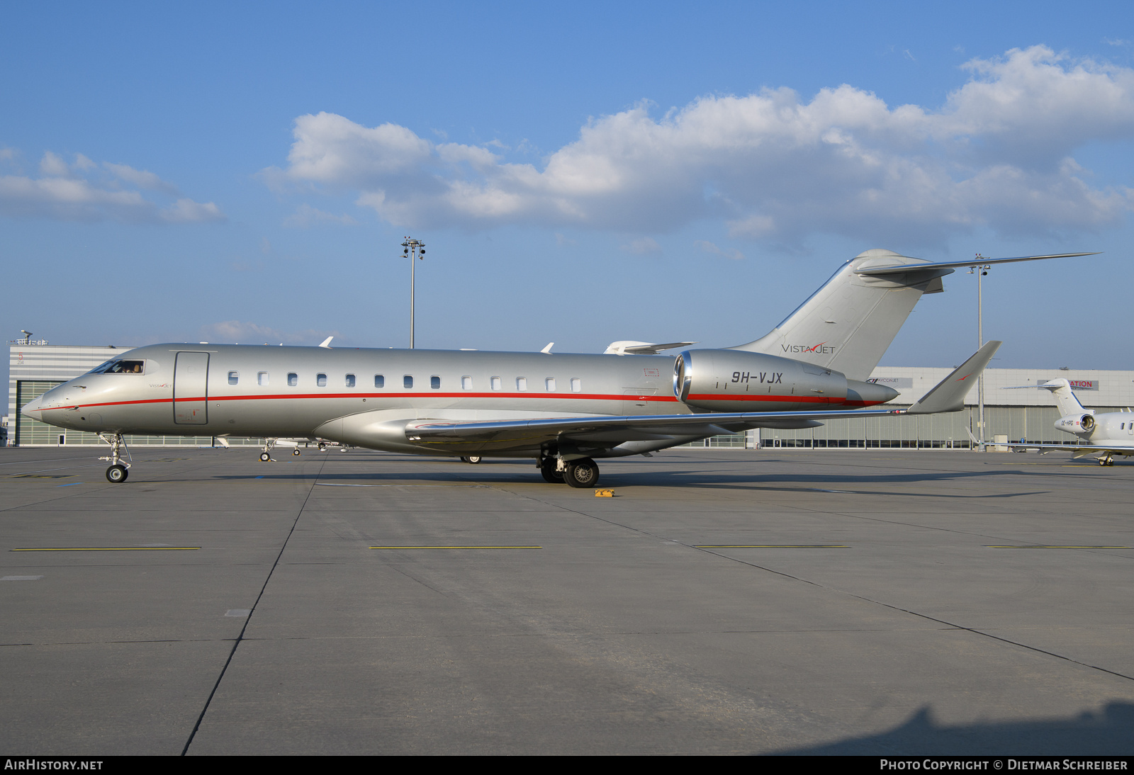 Aircraft Photo of 9H-VJX | Bombardier Global 6000 (BD-700-1A10) | VistaJet | AirHistory.net #835443