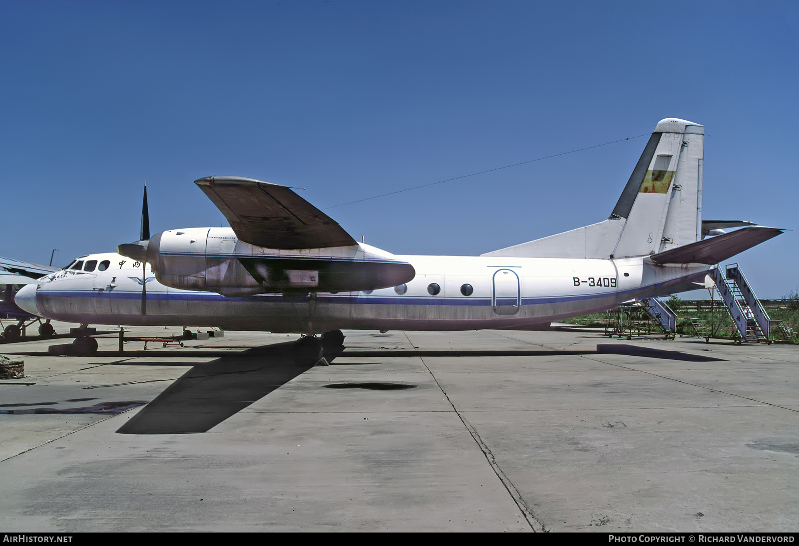 Aircraft Photo of B-3409 | Antonov An-24V | CAAC - Civil Aviation Administration of China | AirHistory.net #835468