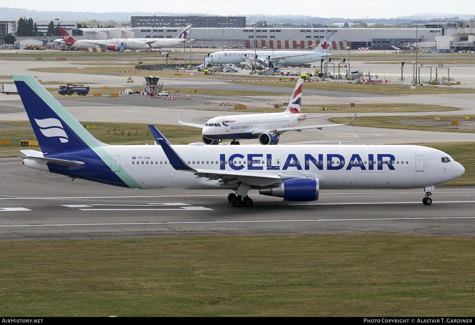 Aircraft Photo of TF-ISN | Boeing 767-319/ER | Icelandair | AirHistory.net #835569