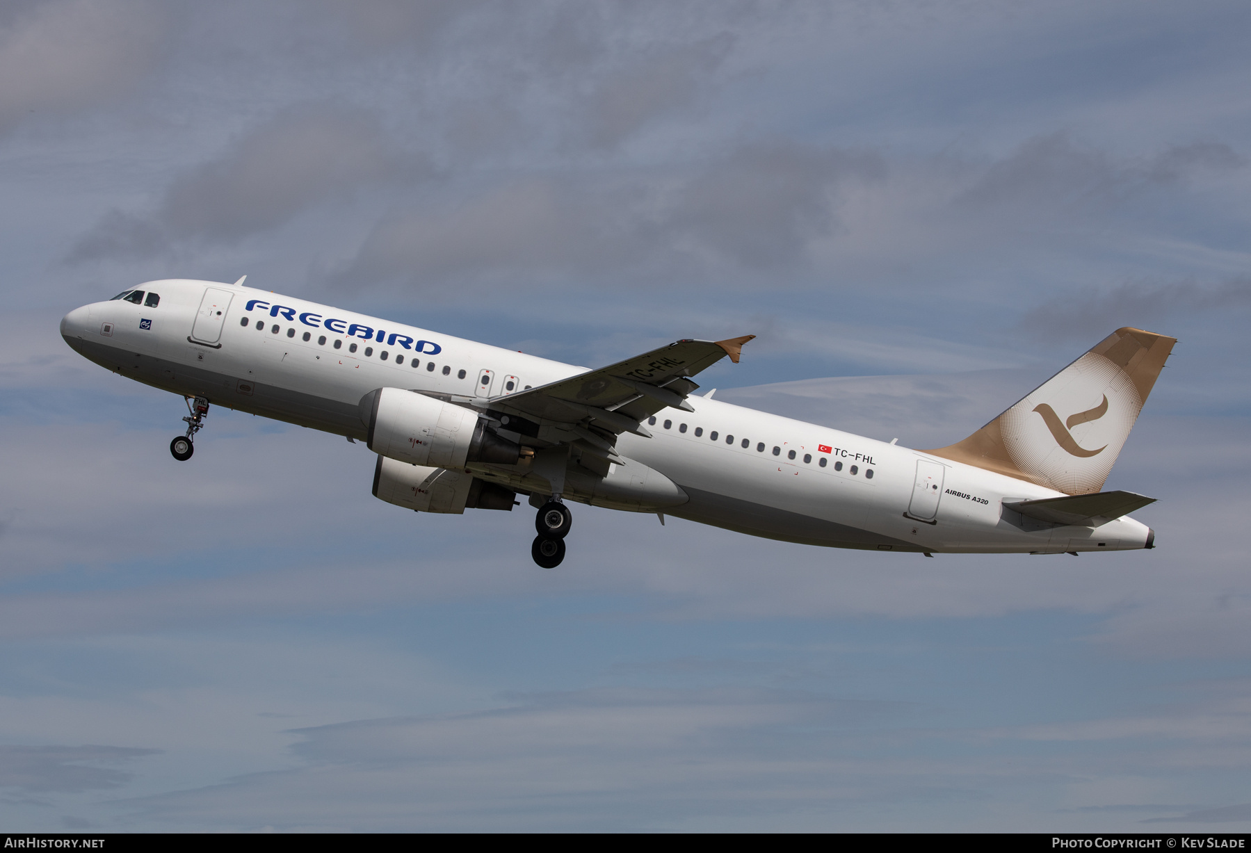 Aircraft Photo of TC-FHL | Airbus A320-214 | Freebird Airlines | AirHistory.net #835586
