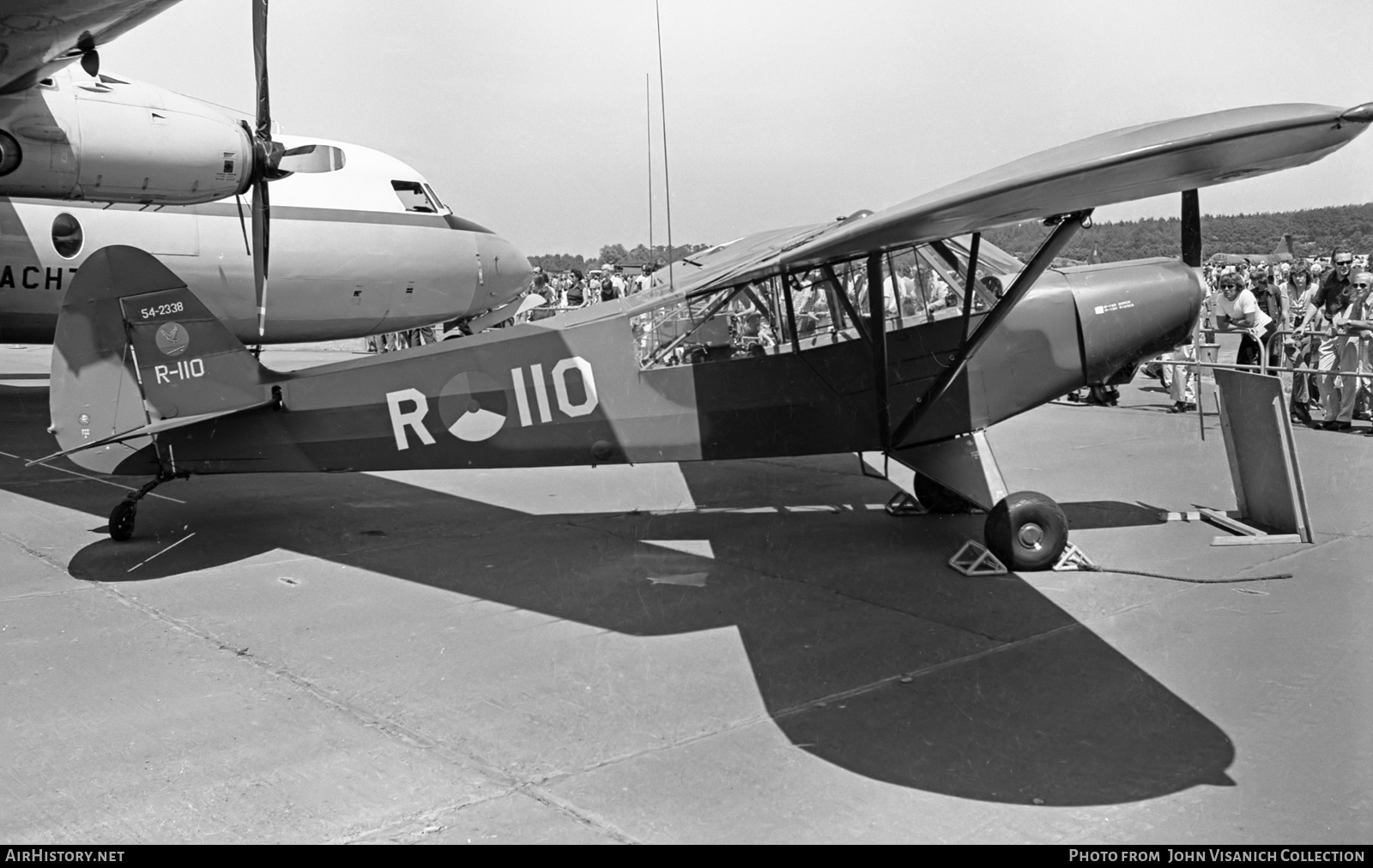 Aircraft Photo of R-110 / 54-2338 | Piper L-21B Super Cub | Netherlands - Air Force | AirHistory.net #835706