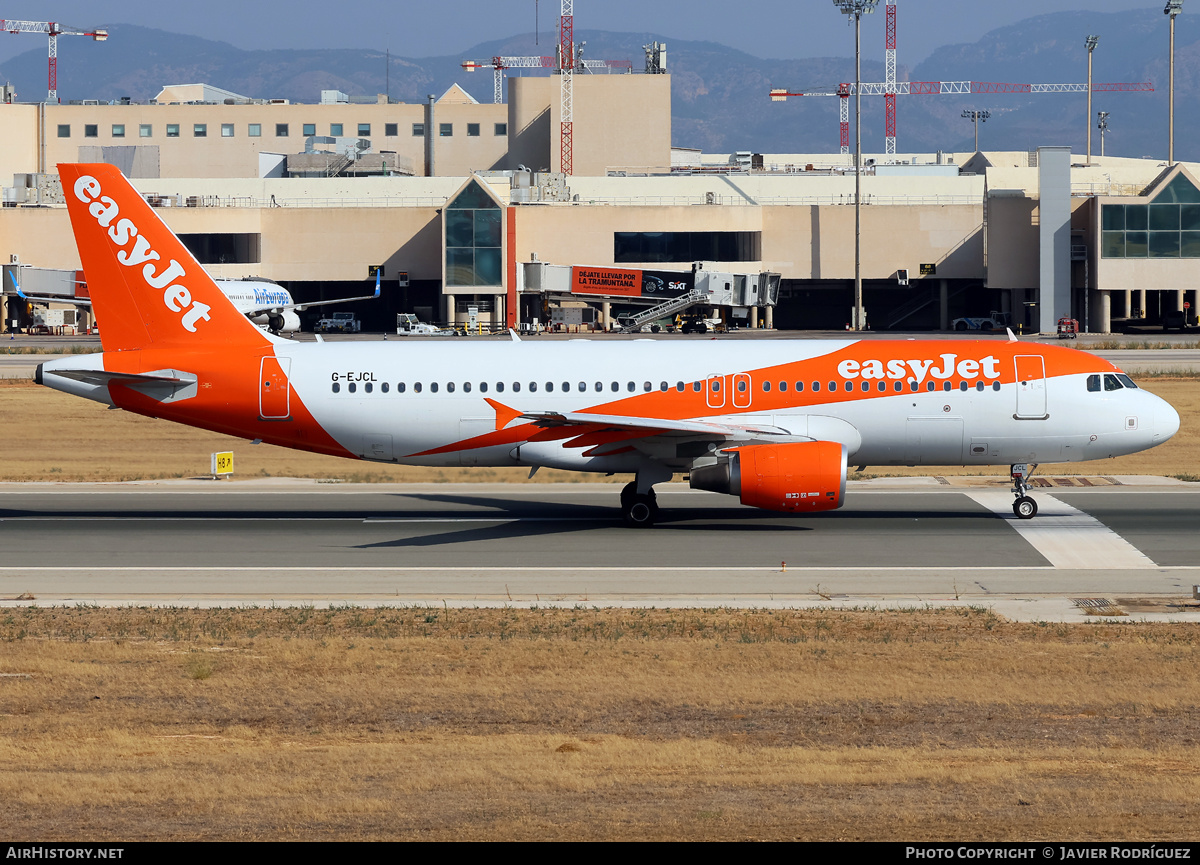Aircraft Photo of G-EJCL | Airbus A320-214 | EasyJet | AirHistory.net #835741
