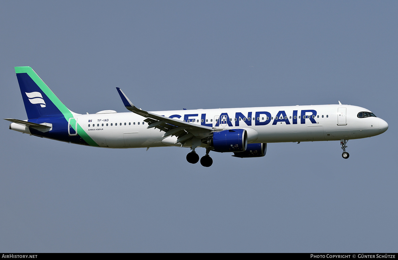 Aircraft Photo of TF-IAD | Airbus A321-271NX | Icelandair | AirHistory.net #835747