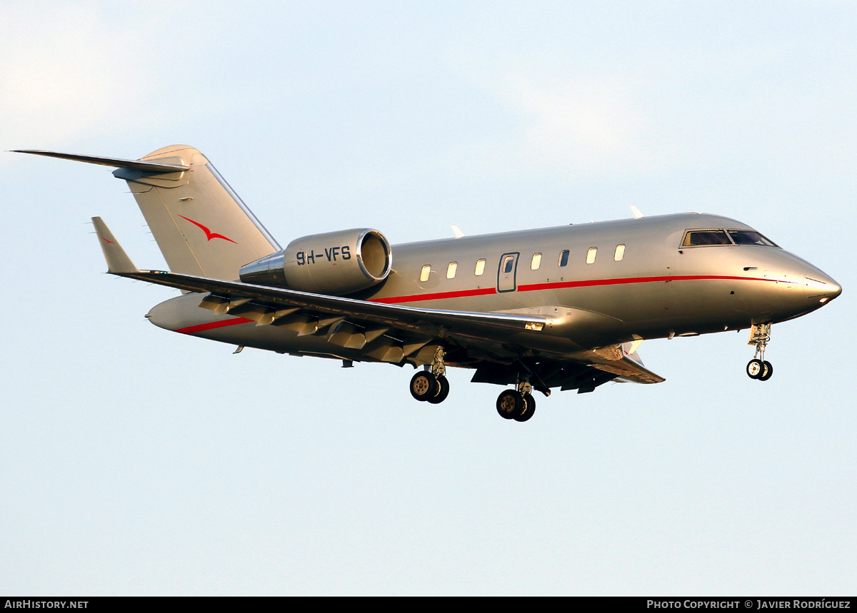 Aircraft Photo of 9H-VFS | Bombardier Challenger 605 (CL-600-2B16) | VistaJet | AirHistory.net #835787