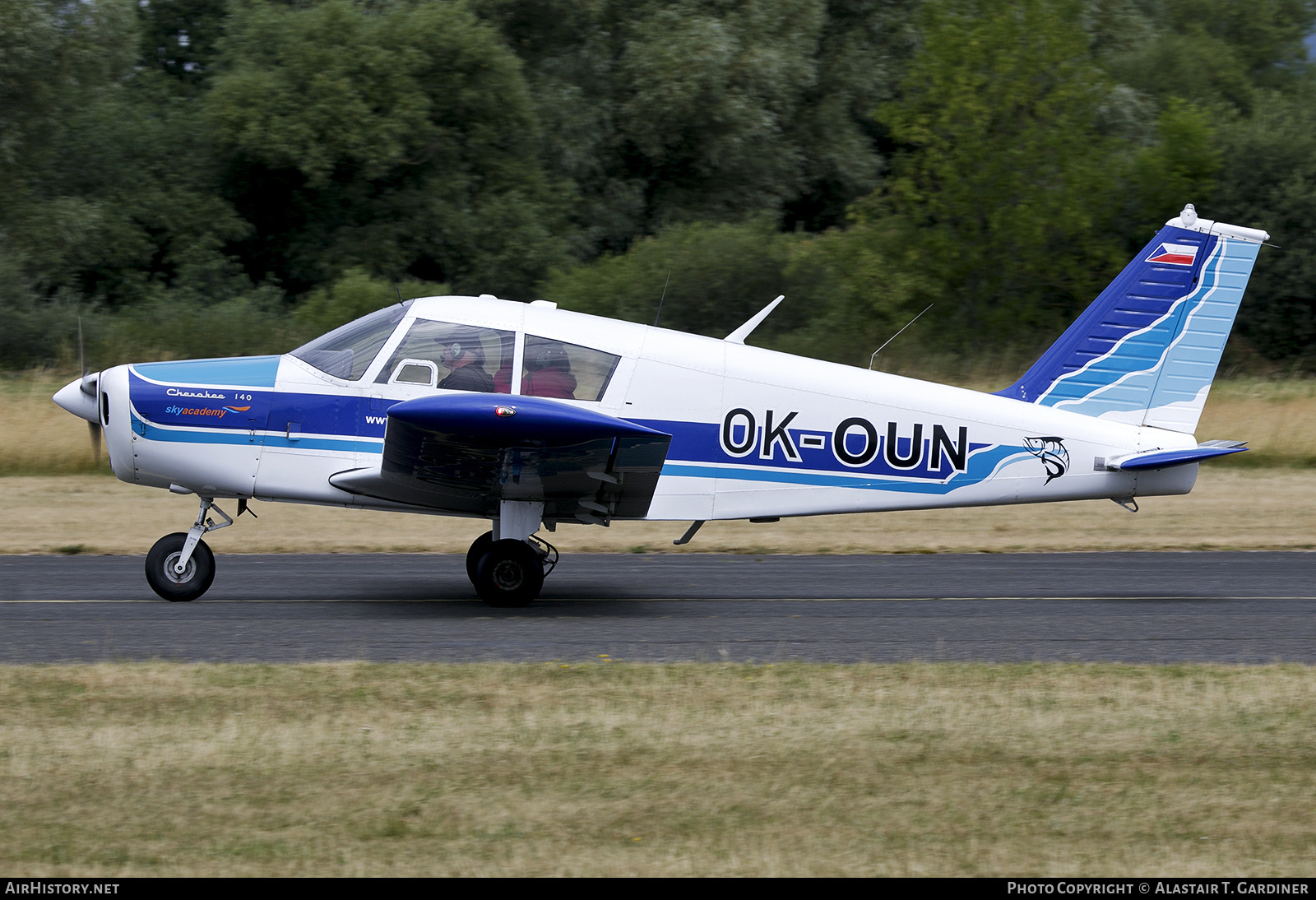 Aircraft Photo of OK-OUN | Piper PA-28-140 Cherokee | Sky Academy | AirHistory.net #835922