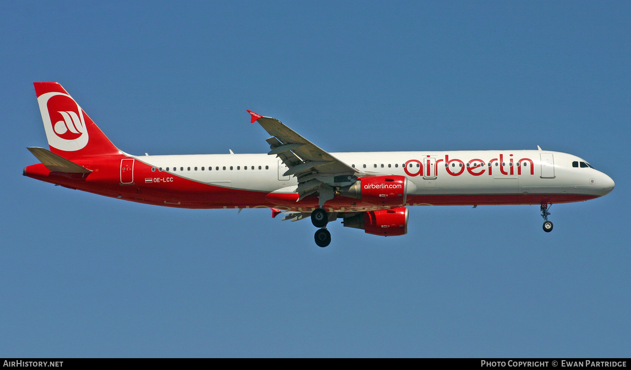 Aircraft Photo of OE-LCC | Airbus A321-211 | Air Berlin | AirHistory.net #835936