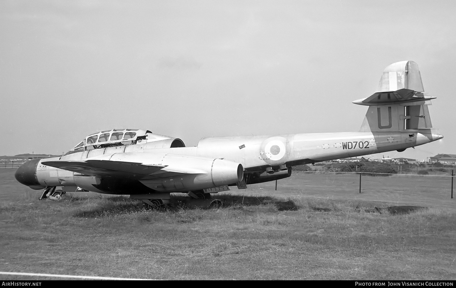 Aircraft Photo of WD702 | Gloster Meteor TT20 | UK - Air Force | AirHistory.net #836010