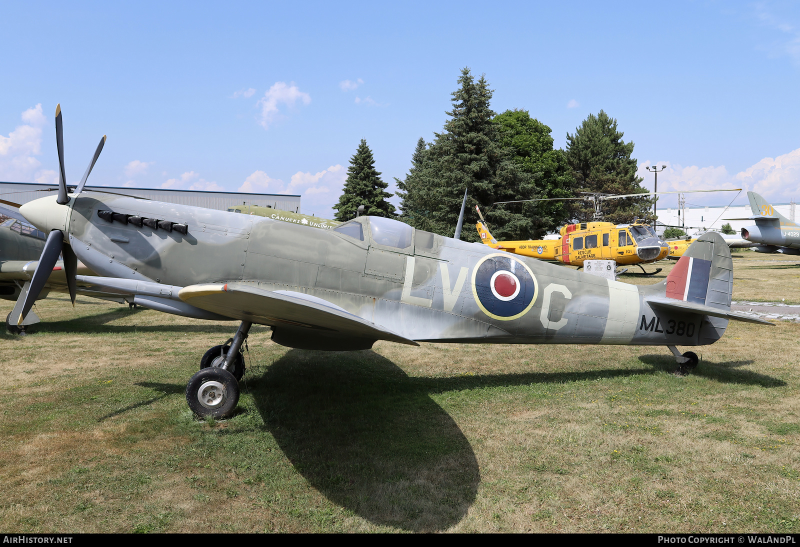 Aircraft Photo of ML380 | Supermarine Spitfire (replica) | UK - Air Force | AirHistory.net #836081