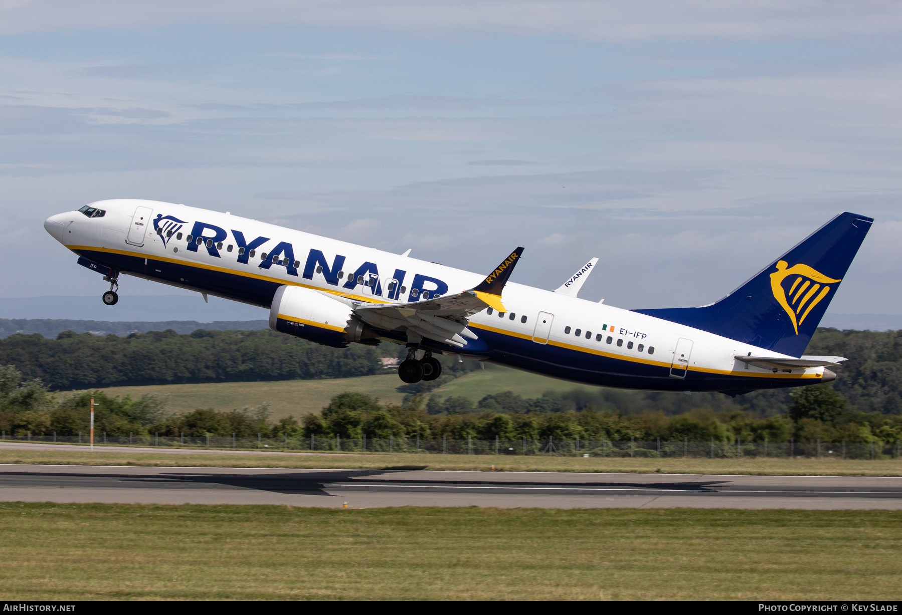 Aircraft Photo of EI-IFP | Boeing 737-8200 Max 200 | Ryanair | AirHistory.net #836172