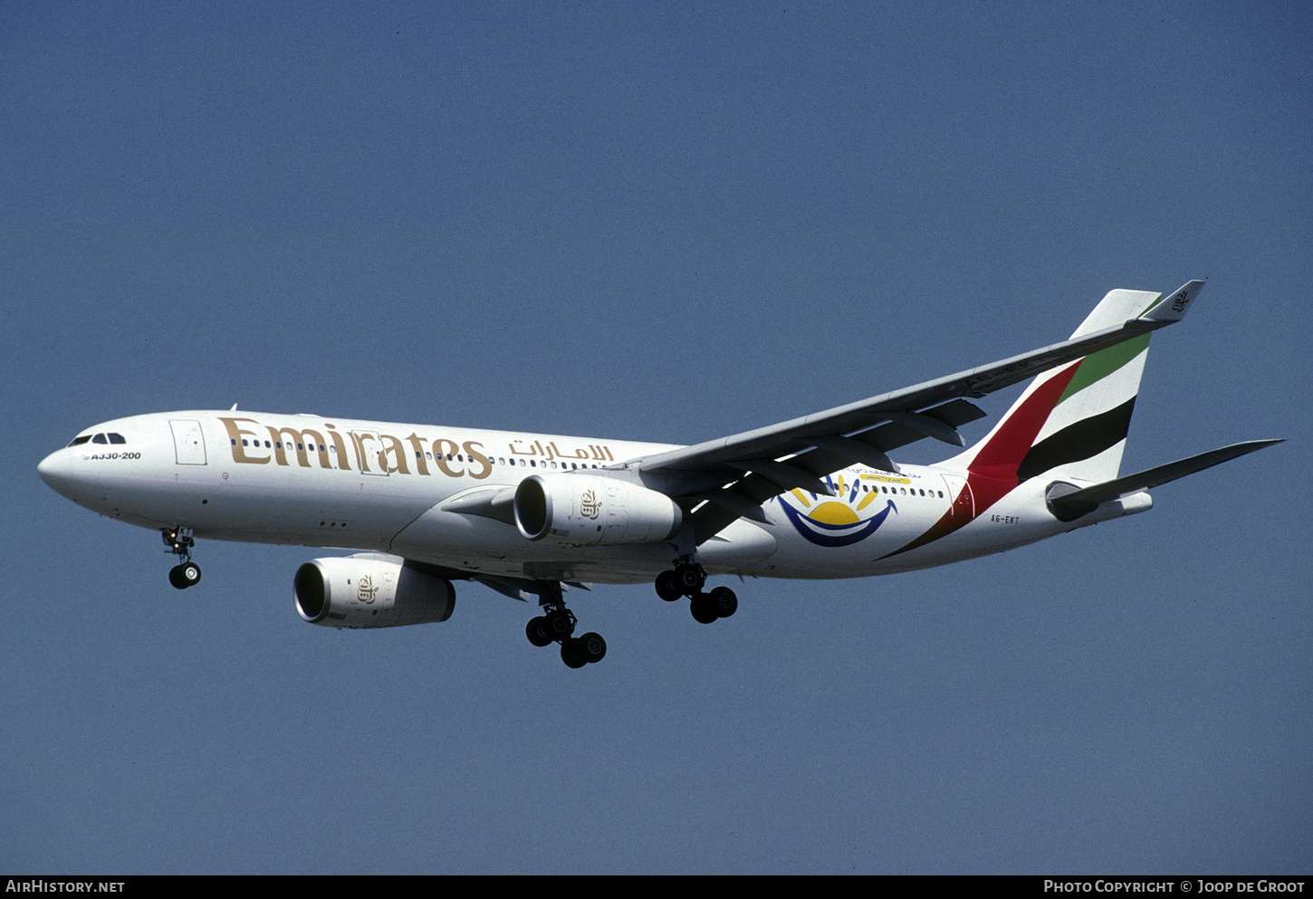 Aircraft Photo of A6-EKT | Airbus A330-243 | Emirates | AirHistory.net #836241