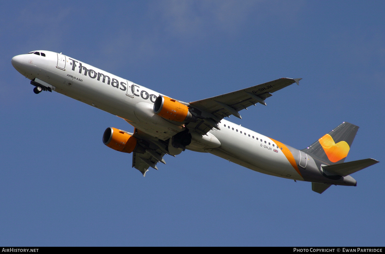 Aircraft Photo of G-DHJH | Airbus A321-211 | Thomas Cook Airlines | AirHistory.net #836317
