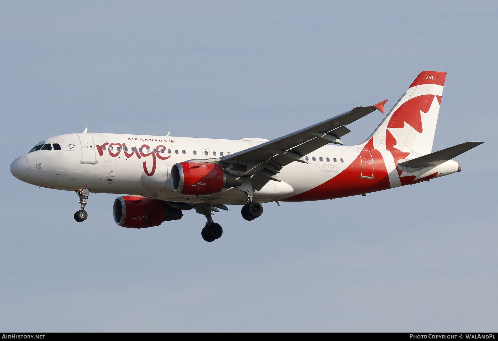 Aircraft Photo of C-FYNS | Airbus A319-114 | Air Canada Rouge | AirHistory.net #836320