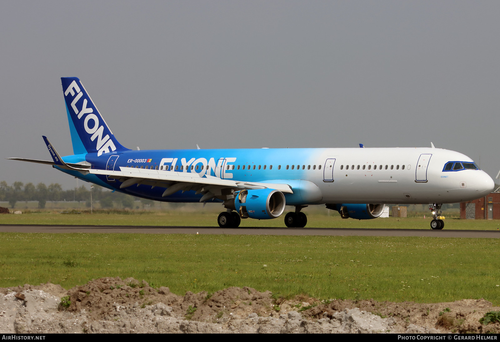 Aircraft Photo of ER-00003 | Airbus A321-211 | FlyOne | AirHistory.net #836409