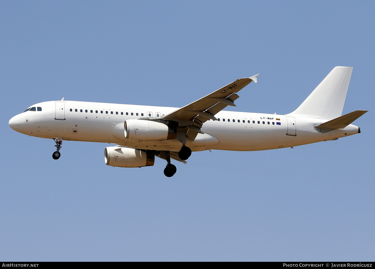 Aircraft Photo of LY-MAF | Airbus A320-232 | AirHistory.net #836496