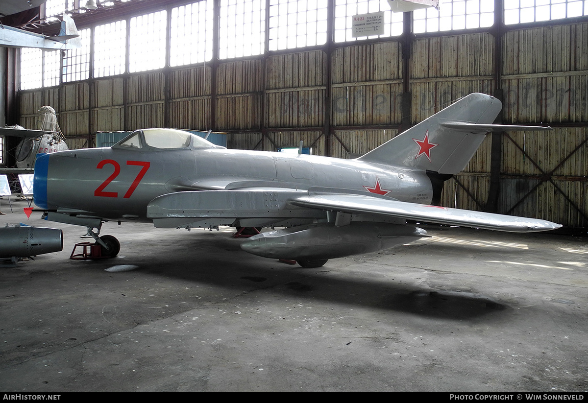 Aircraft Photo of 27 red | Mikoyan-Gurevich MiG-15bisISh | Soviet Union - Air Force | AirHistory.net #836533