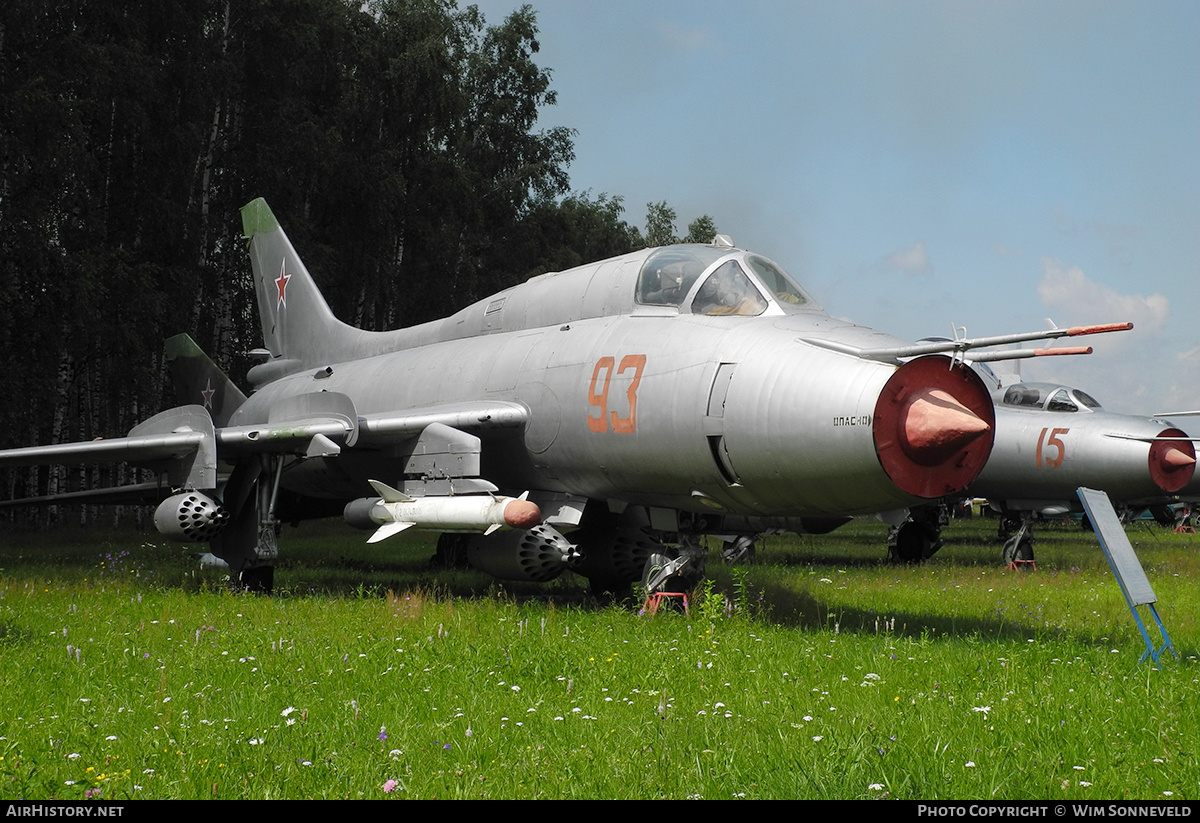 Aircraft Photo of 93 red | Sukhoi Su-17M3 | Soviet Union - Air Force | AirHistory.net #836595