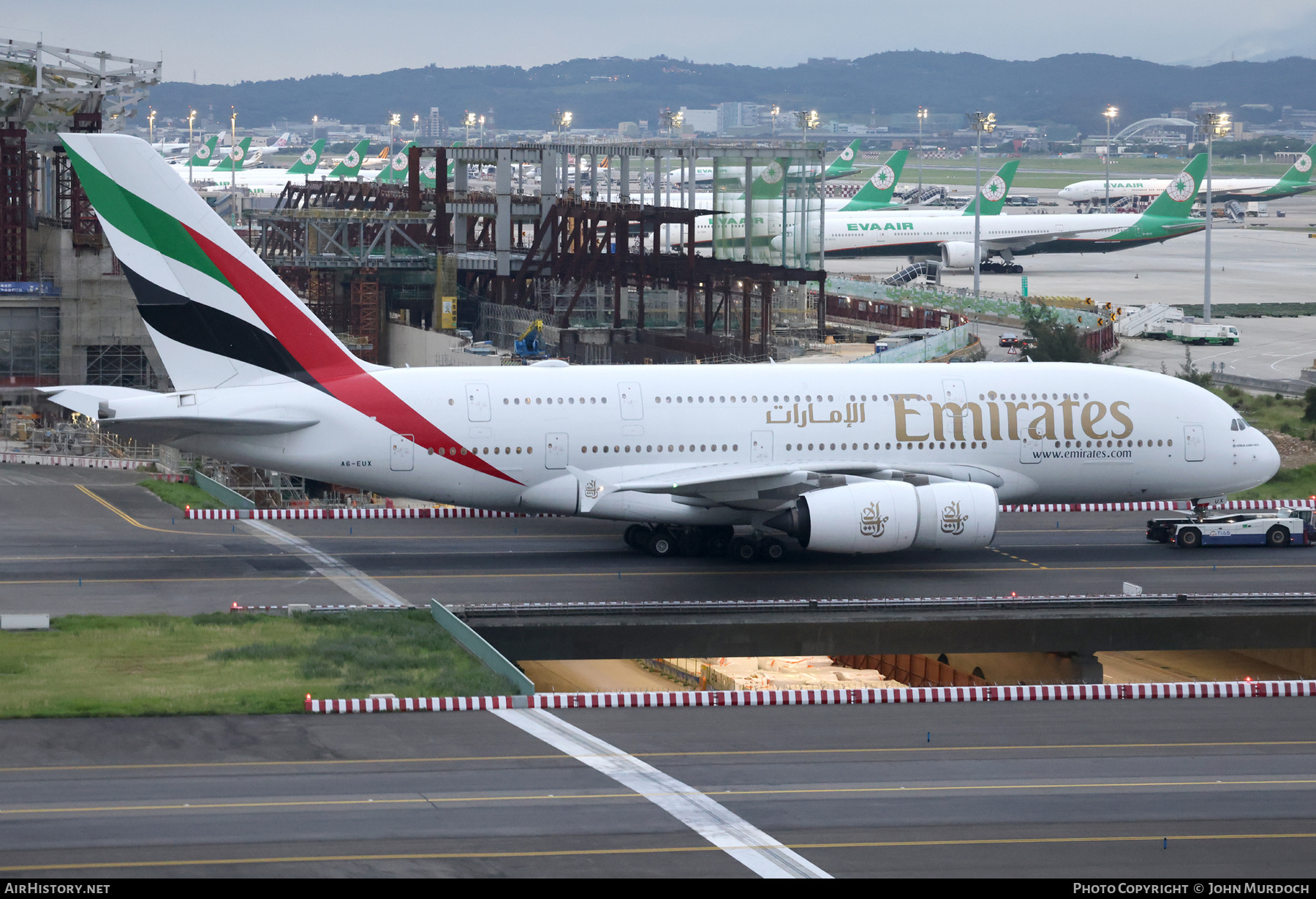Aircraft Photo of A6-EUX | Airbus A380-842 | Emirates | AirHistory.net #836661