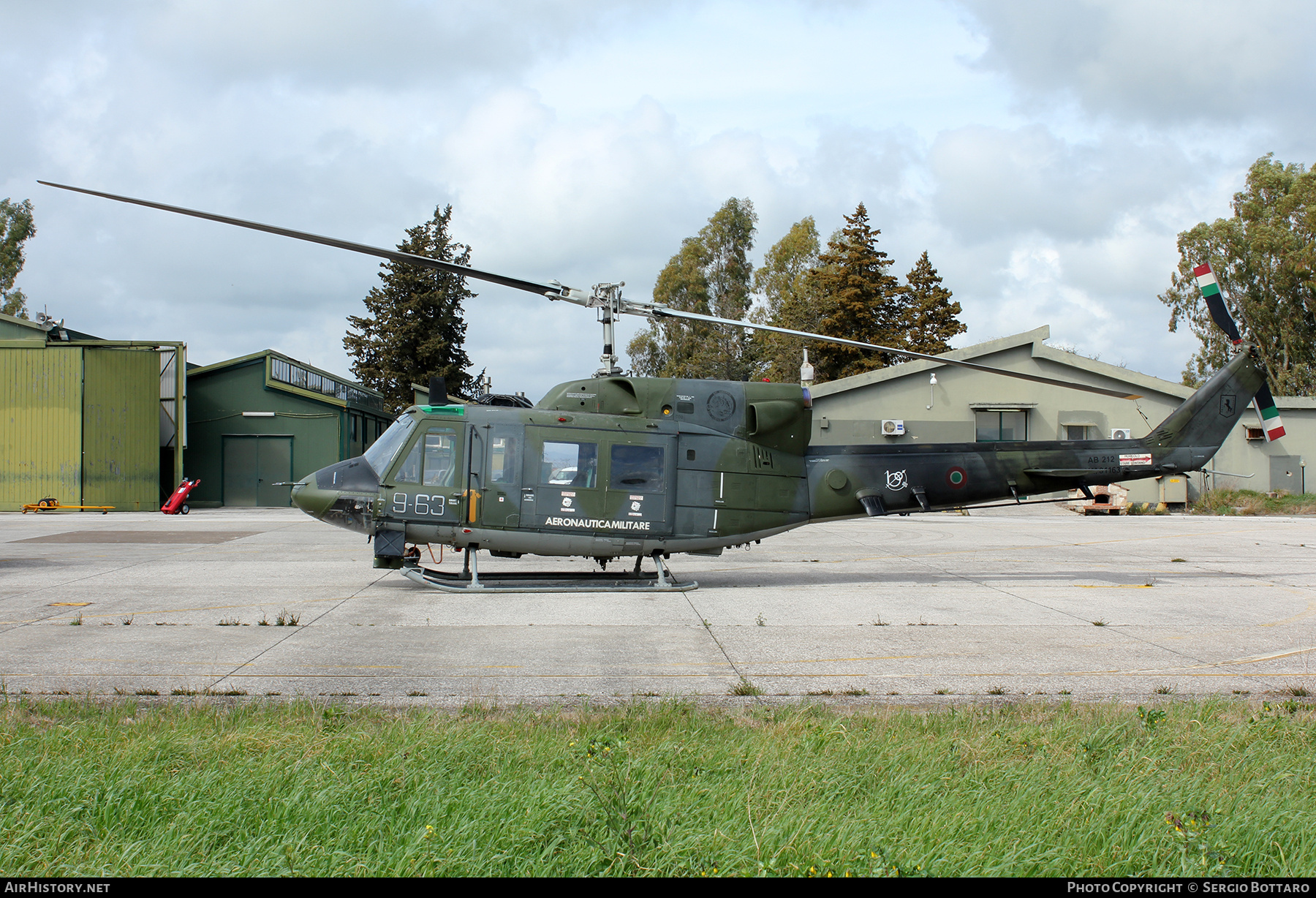 Aircraft Photo of MM81163 | Agusta AB-212ICO | Italy - Air Force | AirHistory.net #836807