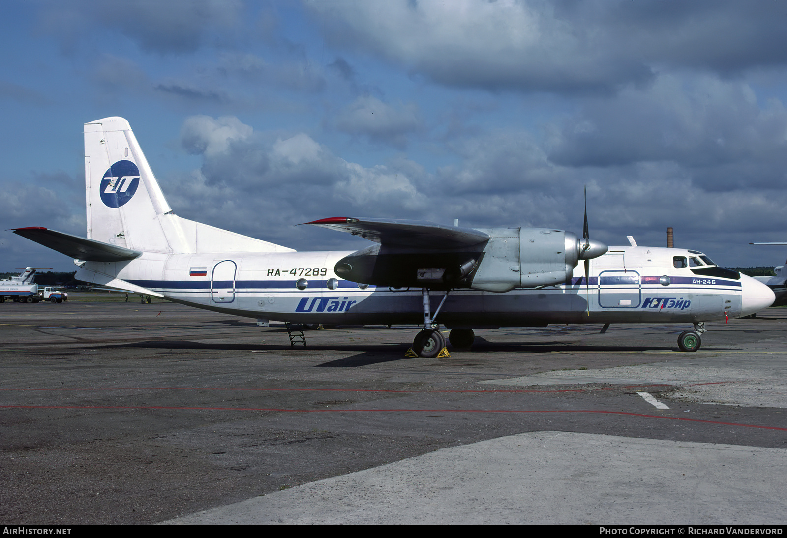 Aircraft Photo of RA-47289 | Antonov An-24B | UTair | AirHistory.net #836900