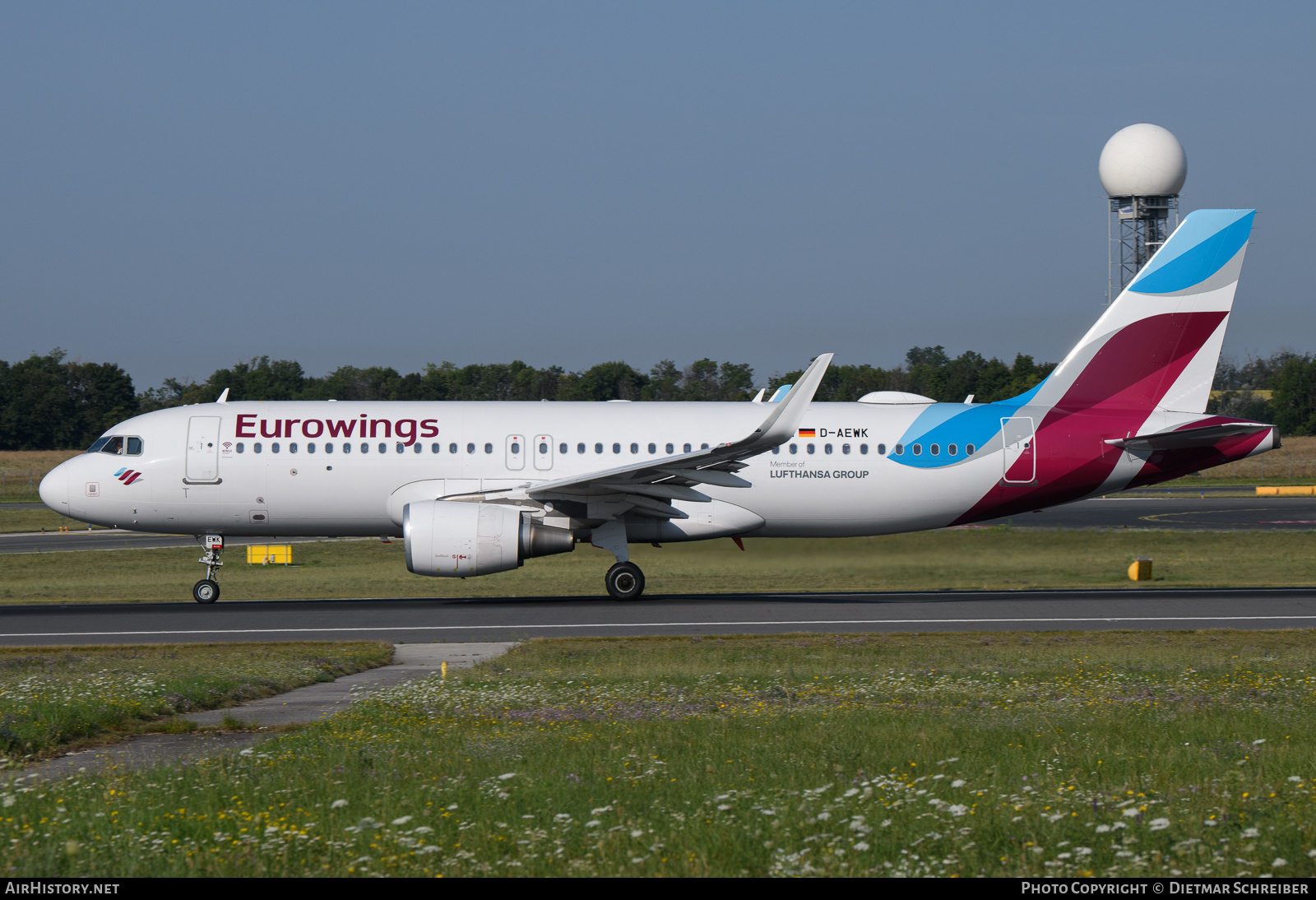 Aircraft Photo of D-AEWK | Airbus A320-214 | Eurowings | AirHistory.net #837053