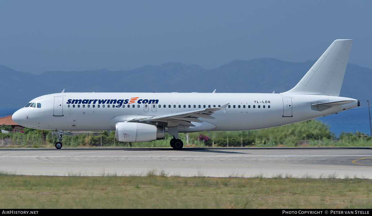 Aircraft Photo of YL-LDN | Airbus A320-232 | Smartwings | AirHistory.net #837098