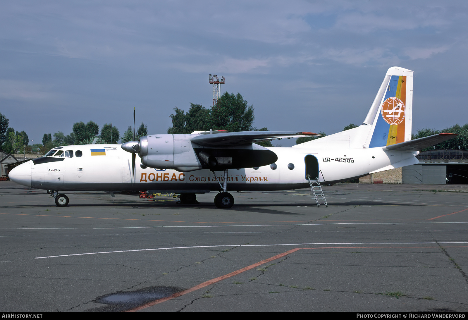 Aircraft Photo of UR-46586 | Antonov An-24B | Donbass - Eastern Ukrainian Airlines | AirHistory.net #837200