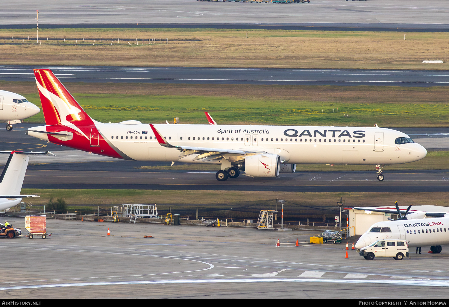 Aircraft Photo of VH-OGA | Airbus A321-271NY | Qantas | AirHistory.net #837202