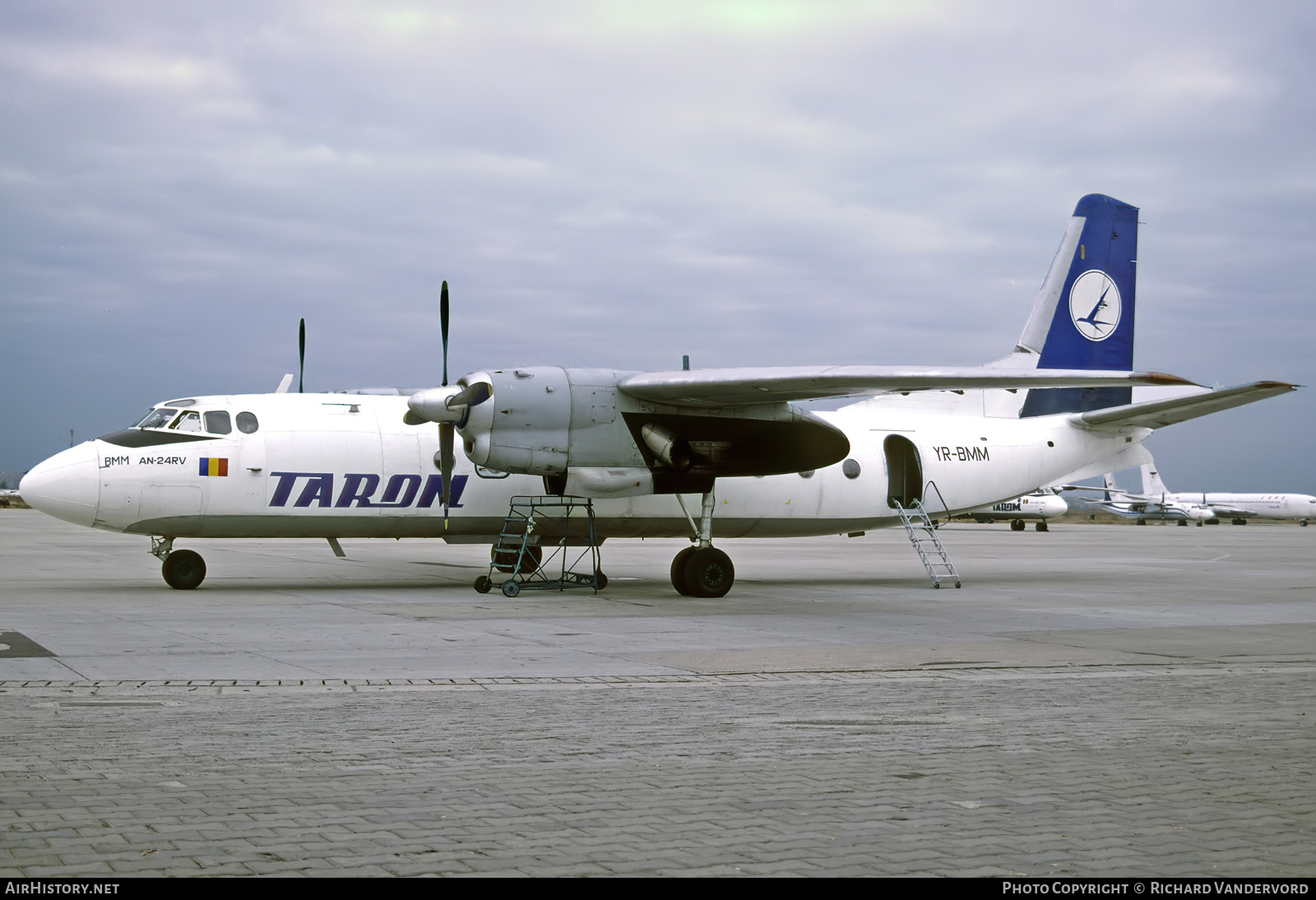 Aircraft Photo of YR-BMM | Antonov An-24RV | TAROM - Transporturile Aeriene Române | AirHistory.net #837324