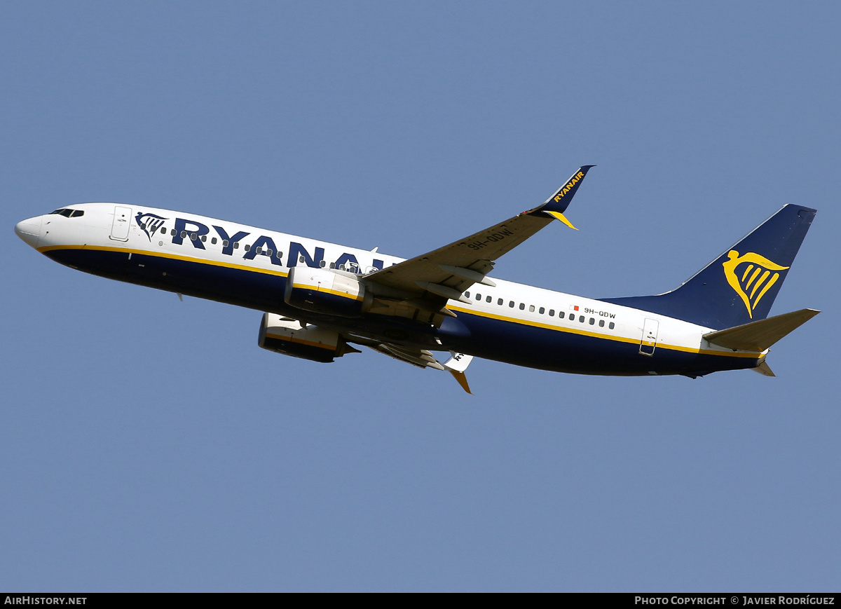 Aircraft Photo of 9H-QDW | Boeing 737-800 | Ryanair | AirHistory.net #837355