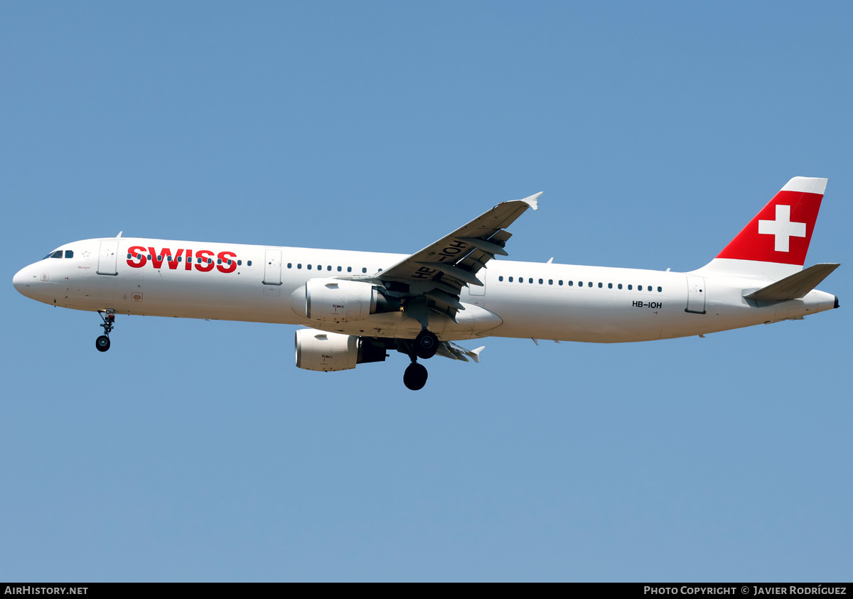 Aircraft Photo of HB-IOH | Airbus A321-111 | Swiss International Air Lines | AirHistory.net #837421
