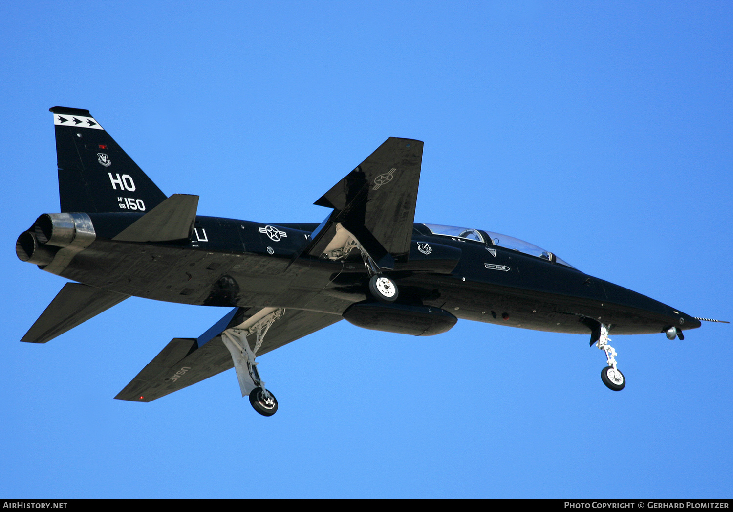 Aircraft Photo of 68-8150 / AF68-150 | Northrop T-38A Talon | USA - Air Force | AirHistory.net #837459